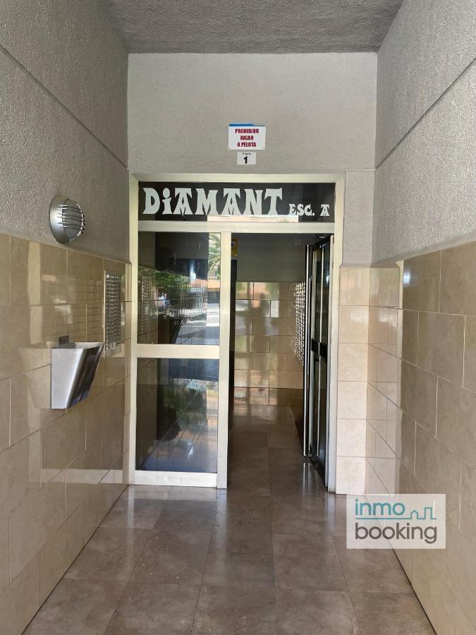 Diamant Apartment, Con Parking Салоу Экстерьер фото